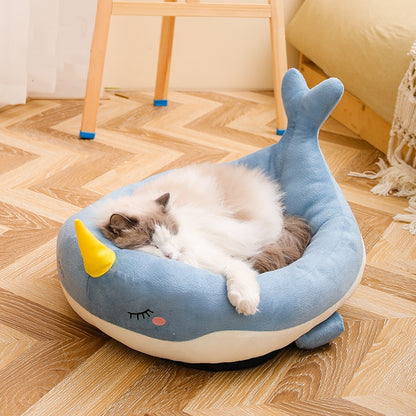 Grand lit pour chat en forme de baleine