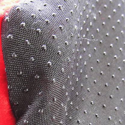 Dessous antidérapant du panier en forme de fraise pour chien et chat