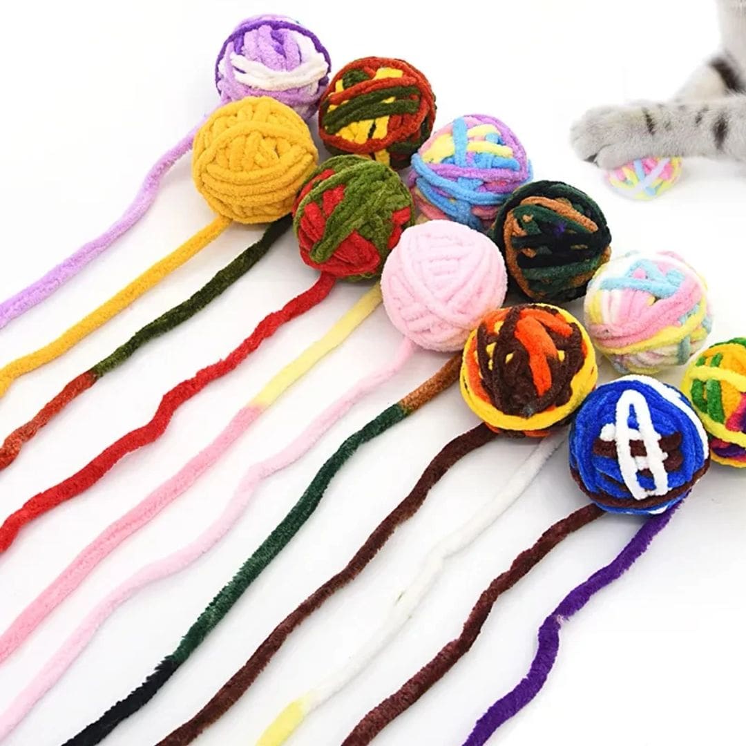 Gamme de balles avec ficelle pour chat