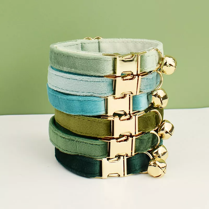Gamme de couleurs de nos colliers en velours pour chat