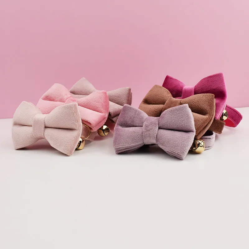 Collection de collier en velours avec nœud pour chat