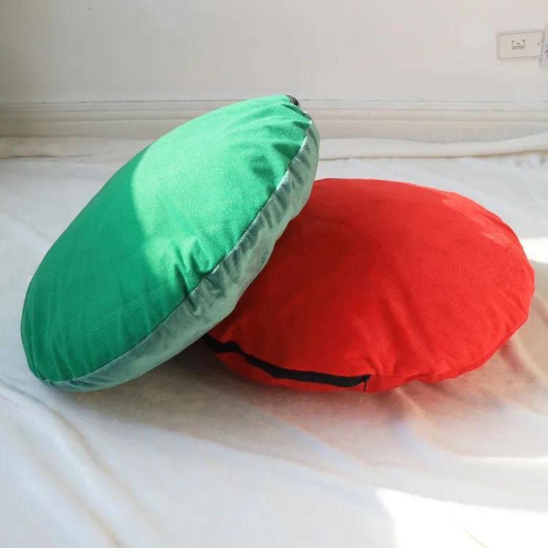Coussin dans le couchage lit sapin de Noël pour chat