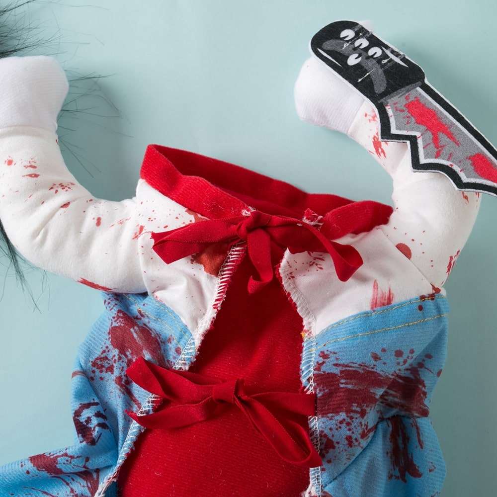 Détails de notre déguisement de Chucky pour chat et chien