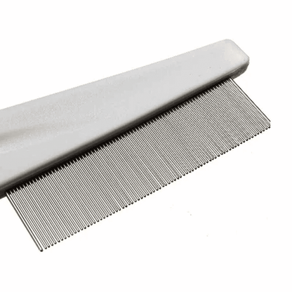 Dents de notre peigne pour petit chien