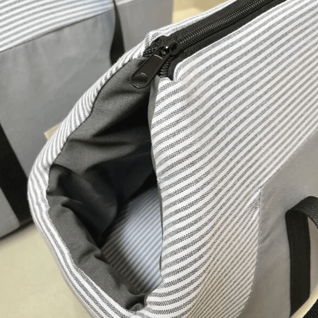 Ouverture de notre sac d'épaule pour chat