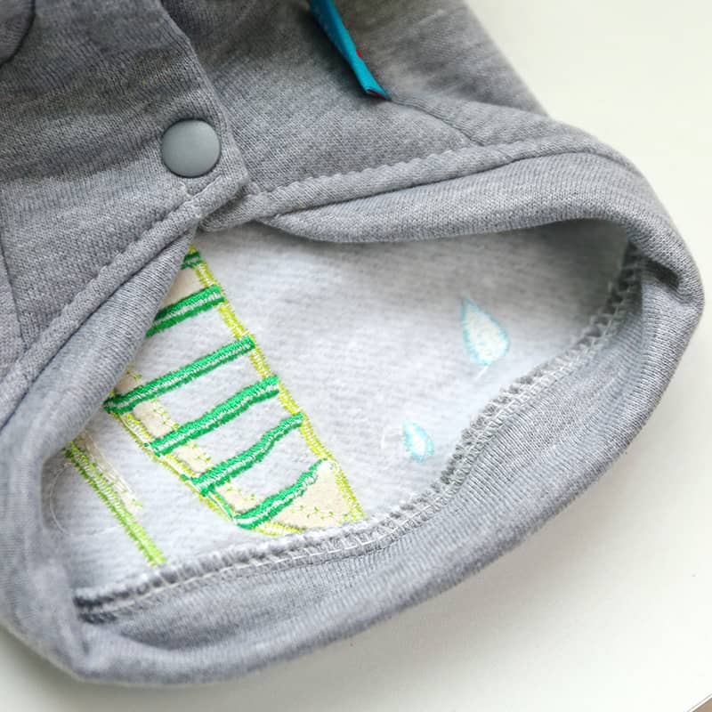 Pull avec capuche pour chien de haute qualité