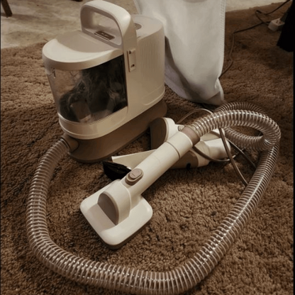 Aspirateur avec kit de toilettage pour animaux de compagnie