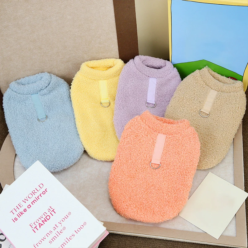 Différents coloris de notre pull d'hiver pour petit chien