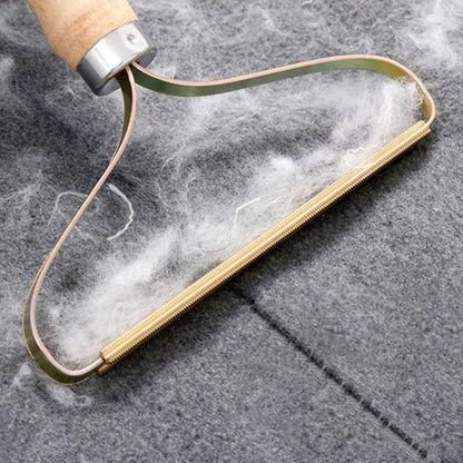 Brosse rasoir anti poils en utilisation