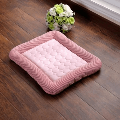 tapis rafraichissant rose pour chien