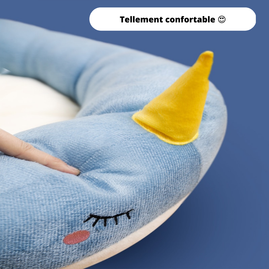 Grand lit pour chat en forme de baleine