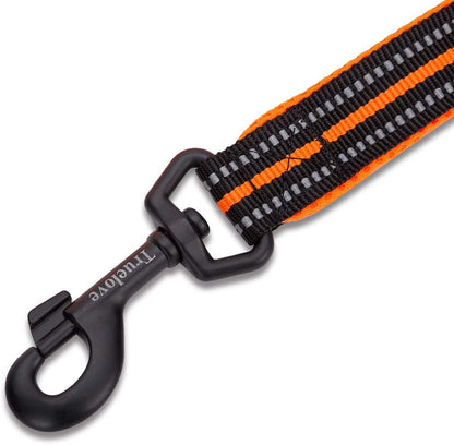 Accroche de la laisse orange en nylon pour chien